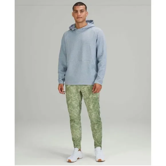 Lululemon Textured Tech Pant Size L in Denim Wash Print Green Twill Multi - Picture 3 of 11